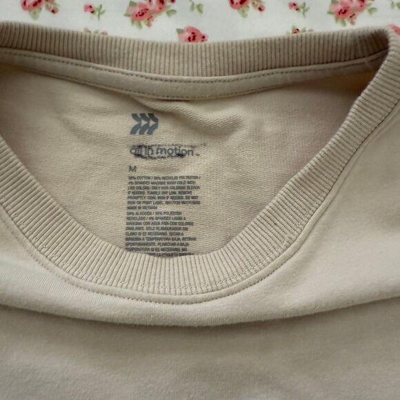 All in Motion Pullover - Picture 2 of 5